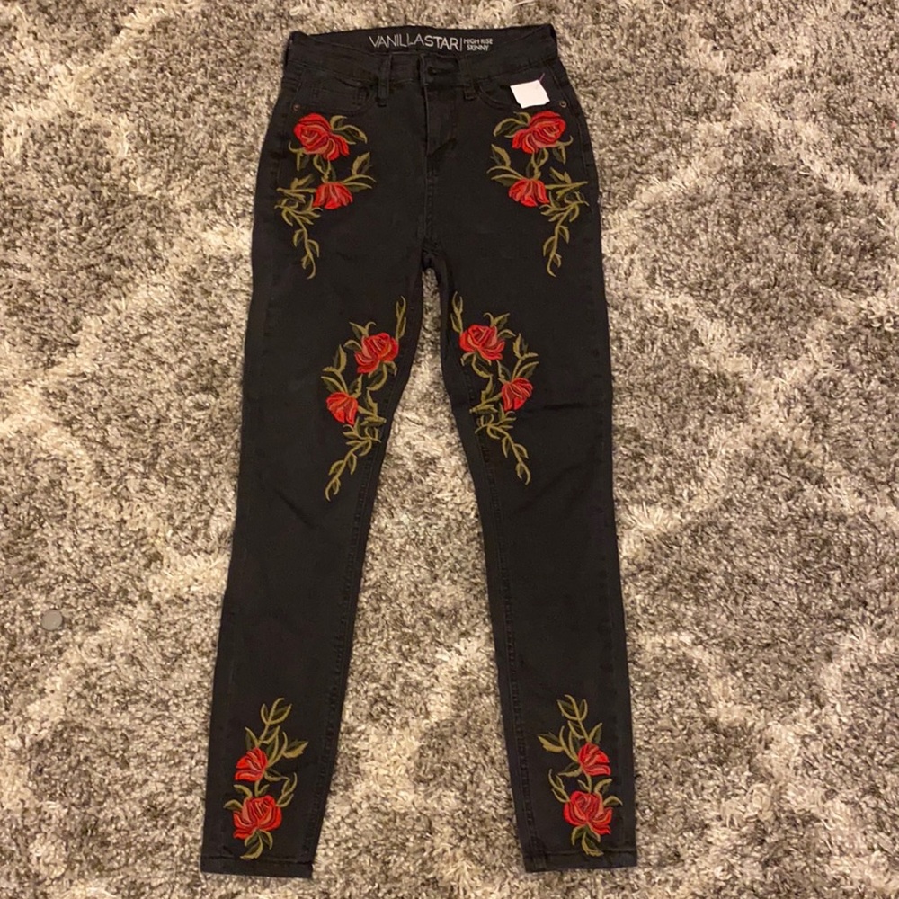 Vanilla Star Black Rose Embroidered Jeans High Rise Stretch Size 1